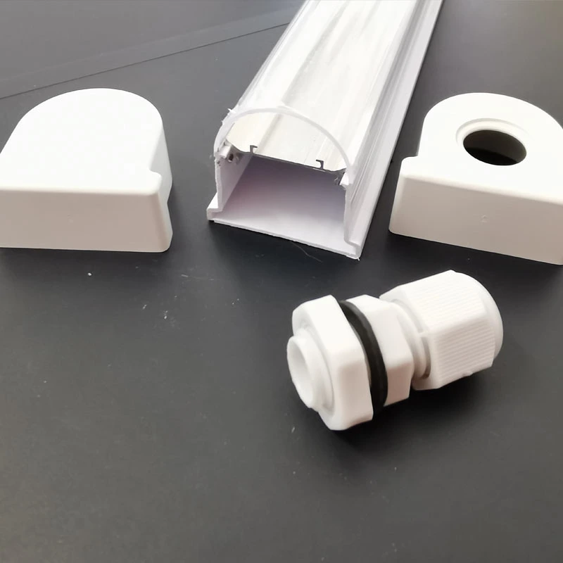Fördelar med IP65 LED T8 integrerade höljen för kommersiell montering