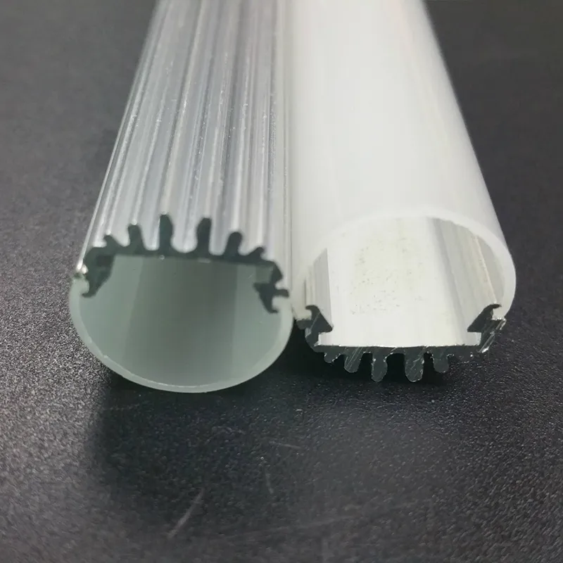 LED spårlampa hölje